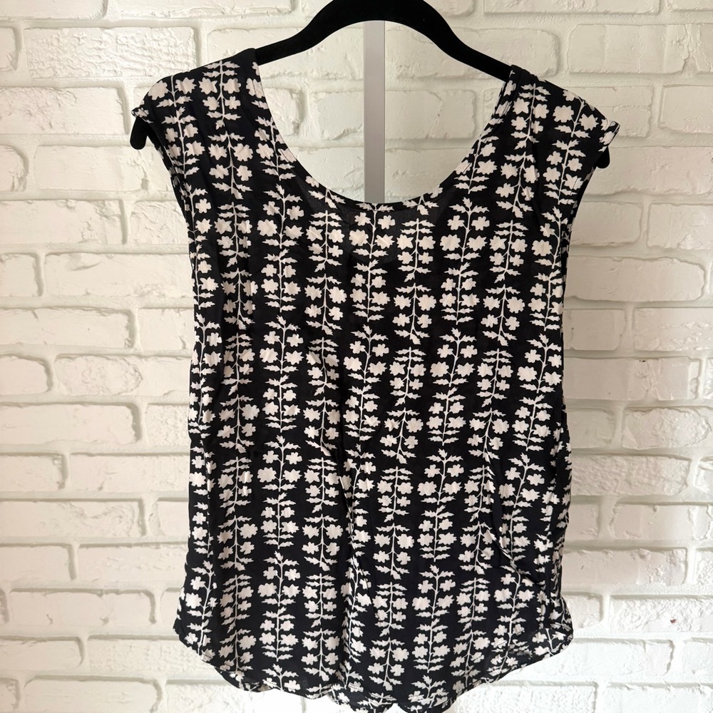 Levi’s Black and White Floral Blouse XS